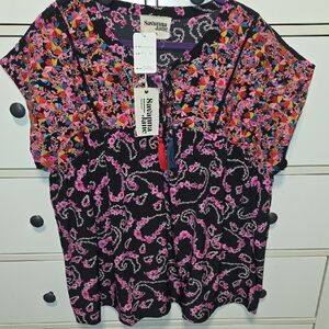Savanna Jane Black Short Sleeve Tunic with Pink & Multicolor Floral Yoke